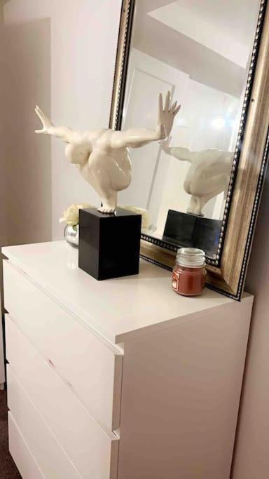 Deluxe Garden Apartment London Eksteriør billede